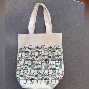 2017 Starbucks Coffee Company
Canvas Tote Beige Green Siren and Coffee
